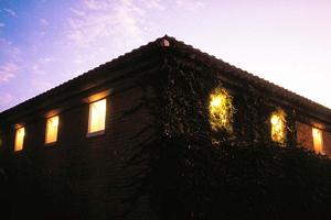 沖縄での安全な足場設置を徹底解説！信頼できる業者選びと施工品質のポイント